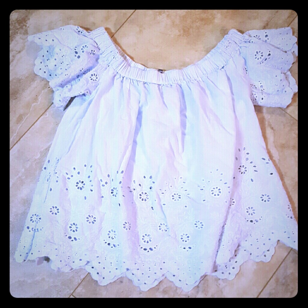 Baby blue off shoulder top XS    [101]